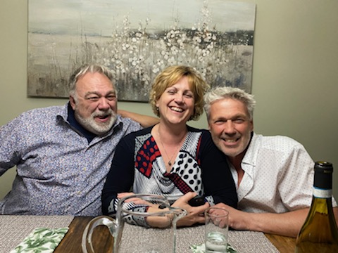 Moments chaleureux en famille et entre amis